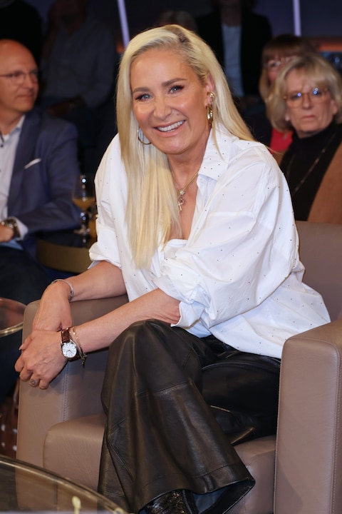 Janine Kunze trauert mit ihrer Familie – Ein bewegender Moment