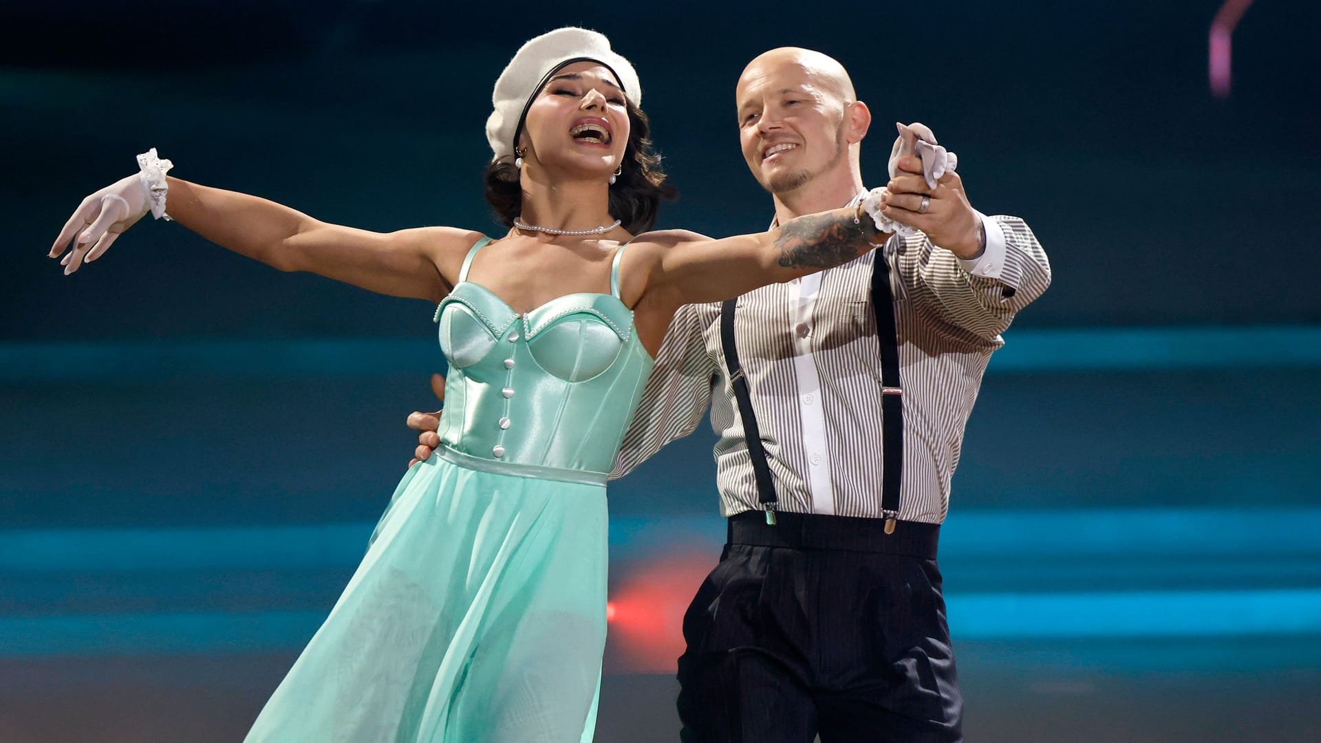 Tanzpaar auf dem Parkett bei Let's Dance, lets dance wer ist raus show 10