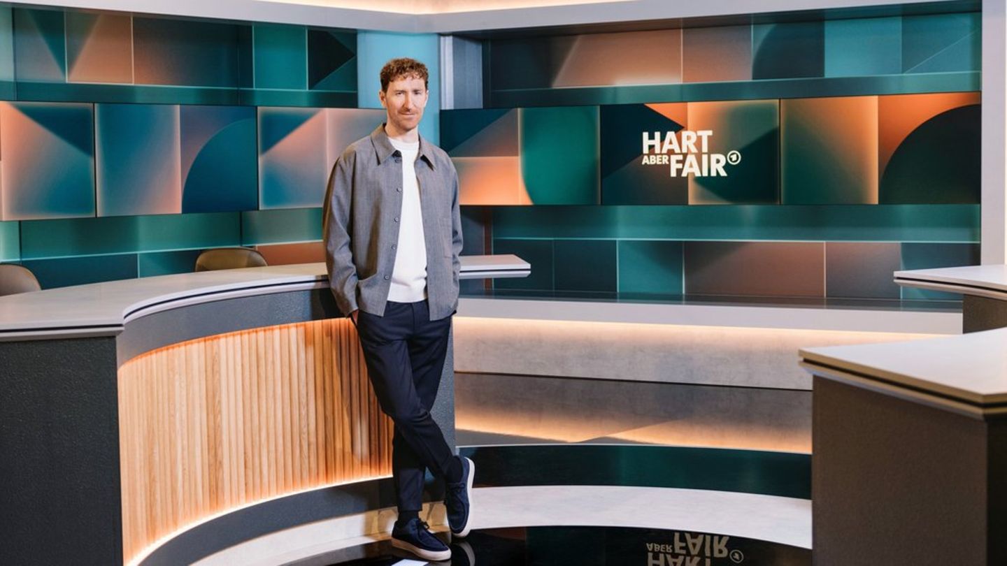 Louis Klamroth moderiert die Gäste Hart aber Fair heute.