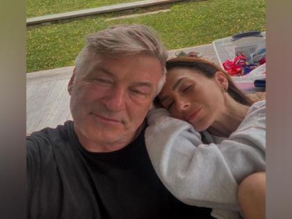 Alec Baldwin with family