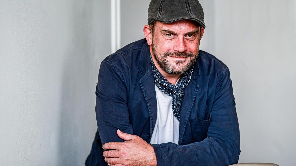 Sebastian Bezzel am Set – beliebter deutscher Schauspieler bei Dreharbeiten