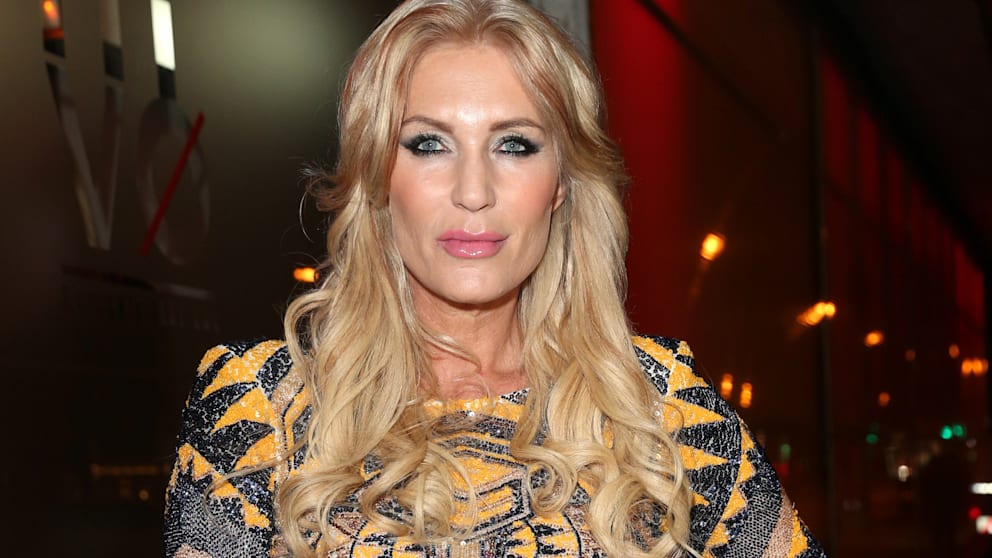 Sarah Kern auf Event – Schlagzeile macht die Runde