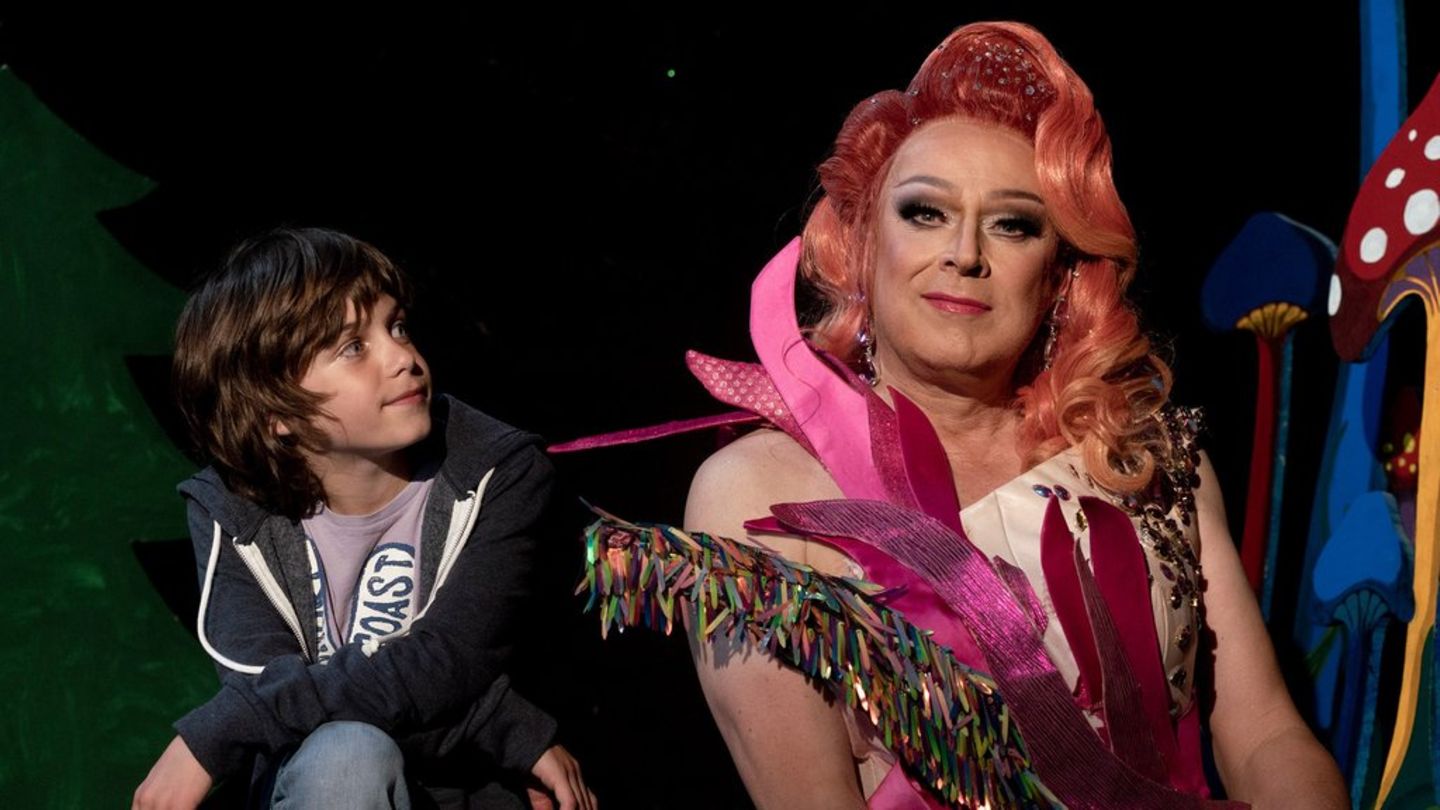 Axel Milberg als Dragqueen in Meine Freundin Volker