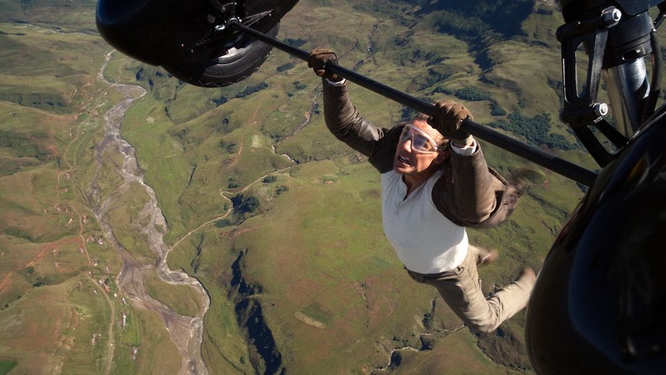 Tom Cruise am Set von Mission Impossible – spektakuläre Stunts und Nervenkitzel pur