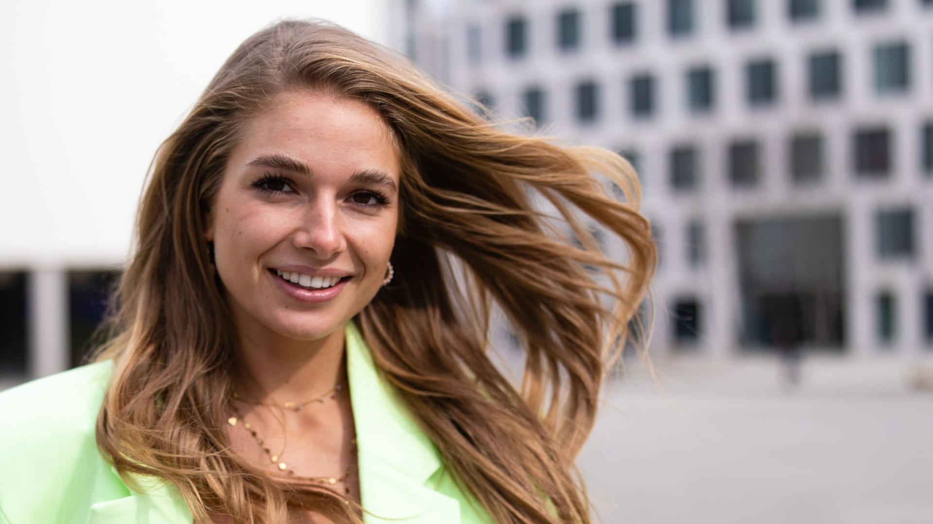Janin Ullmann als neue Moderatorin von Temptation Island