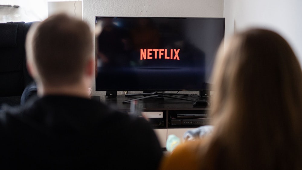 Abbildung eines Netflix-Streaming-Angebots, symbolisch für Preiserhöhungen – Netflix Geld zurückfordern