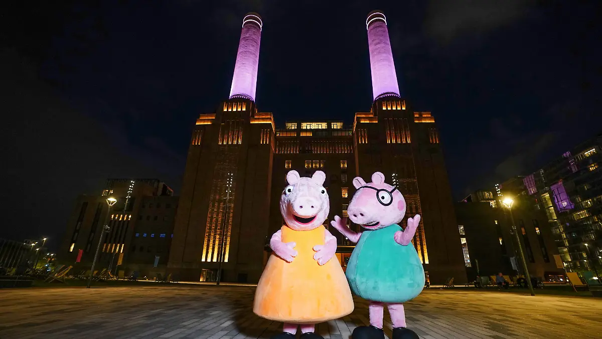 Peppa Wutz mit ihrer Familie feiert das Babyglück