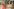 Milly Alcock und Julianne Moore in Sirens Netflix – Szene aus der Serie